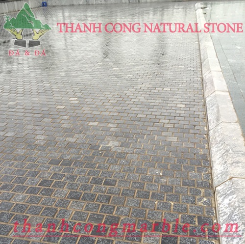 Bluestone Gardening Tile 04